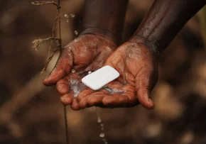 Händewaschen Uganda | Foto: Foto: Brot für die Welt