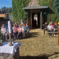 Evangelischer Kirchturm mit Open Air Kirche in Stemmern