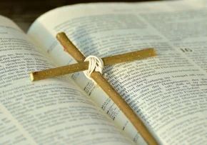 Bibel Kreuz pixabay | Foto: pixabay