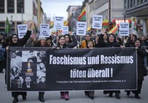 Demo gegen Rechts Hanau  | Foto: Foto: epd bild/ Tim Wegner