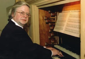 Michael von Hintzenstern an der Liszt-Orgel Denstedt (Foto Maik Schuck) | Foto: Maik Schuck